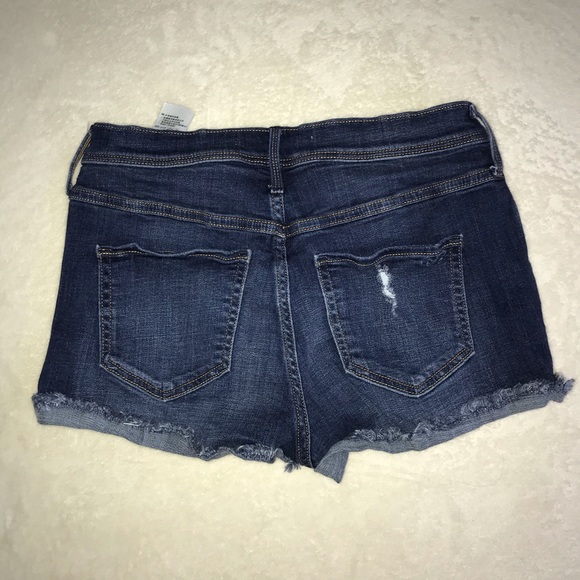 Shorts - Picture 3 of 3